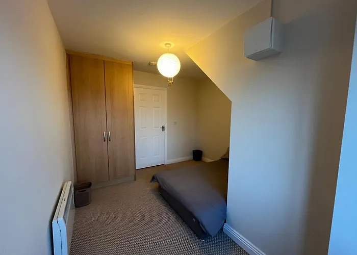 Large 3 Bed Duplex - Rhebogue